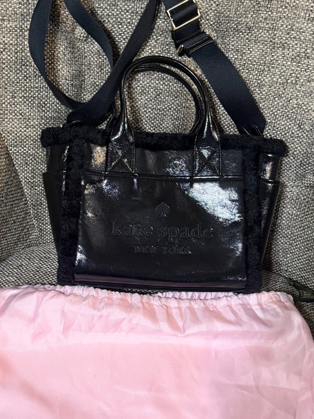 NWOT Kate Spade Jett Small Black Patent Leather Tote w/ Faux Shearling Trim/Dust